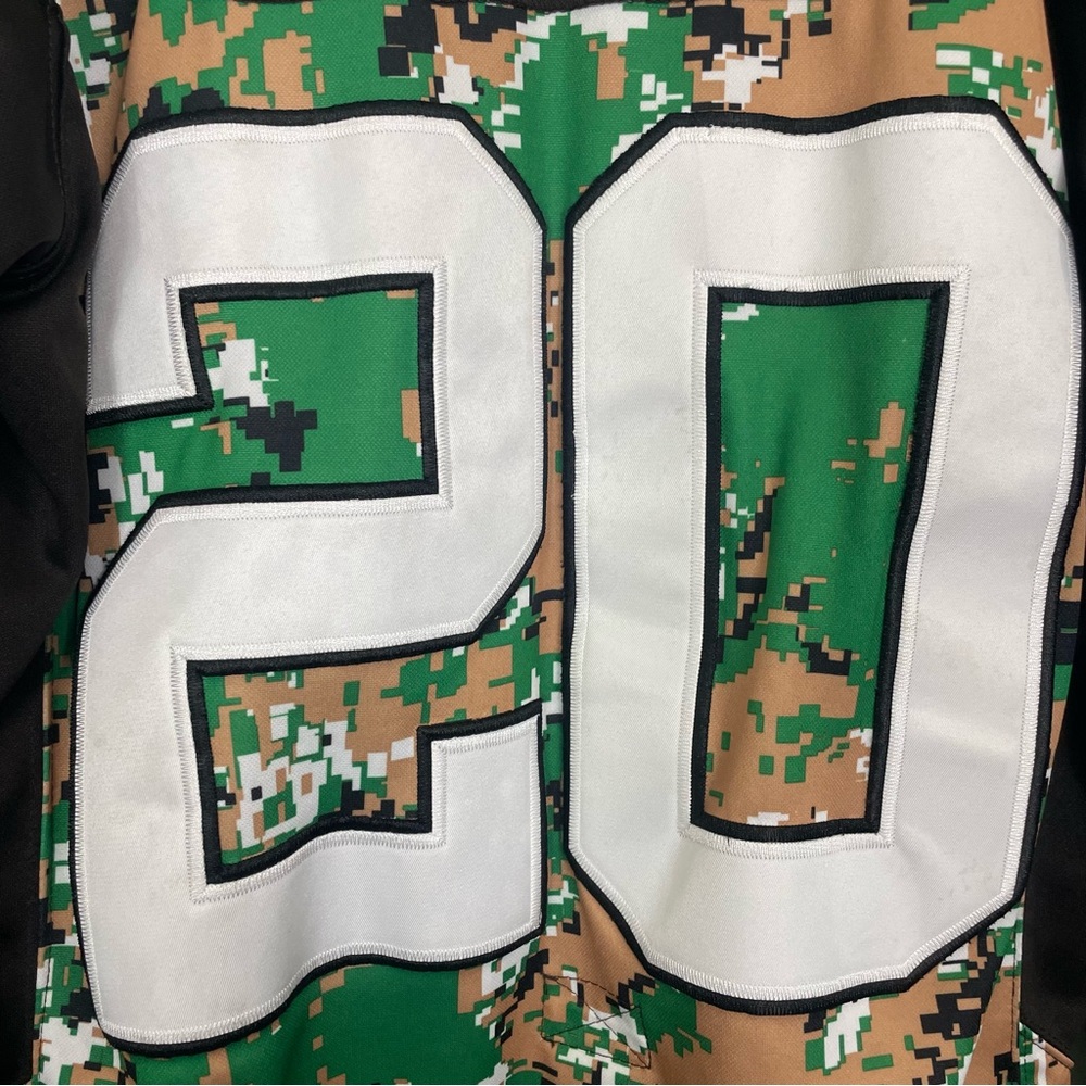 VTG CCM Reebok Chicago Blackhawks Brandon Saad Jersey Camo Veterans Sz 48 NHL - Picture 12 of 14